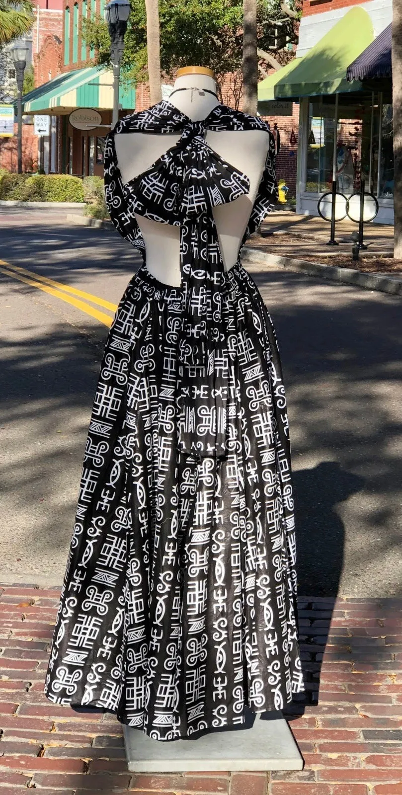 Black & White Wax Print Infinity Dress 16117-227