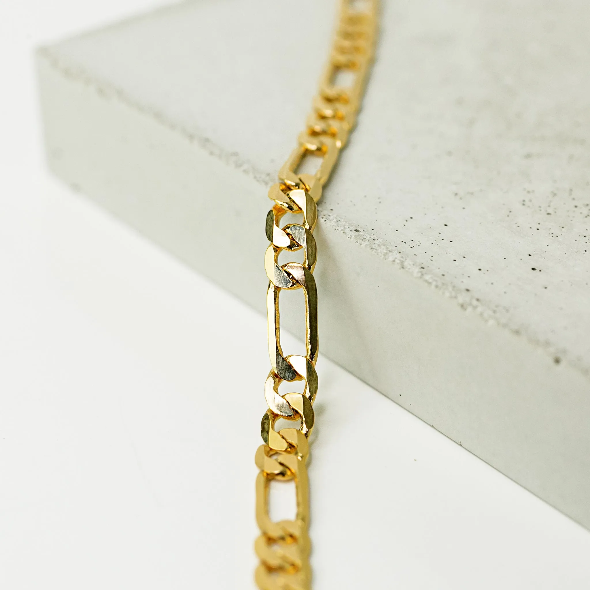 Luxe Beveled Figaro Chain Necklace