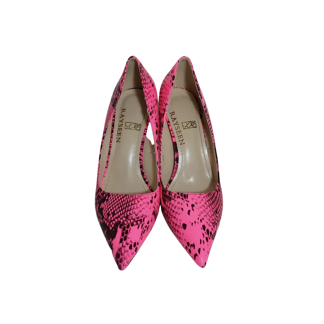 Rayseen Neon Pink & Black Snakeskin Printed Pointed Pumps | Gently Used |