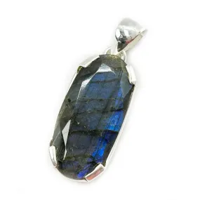 Stella Labradorite Oval Bohemian Pendant