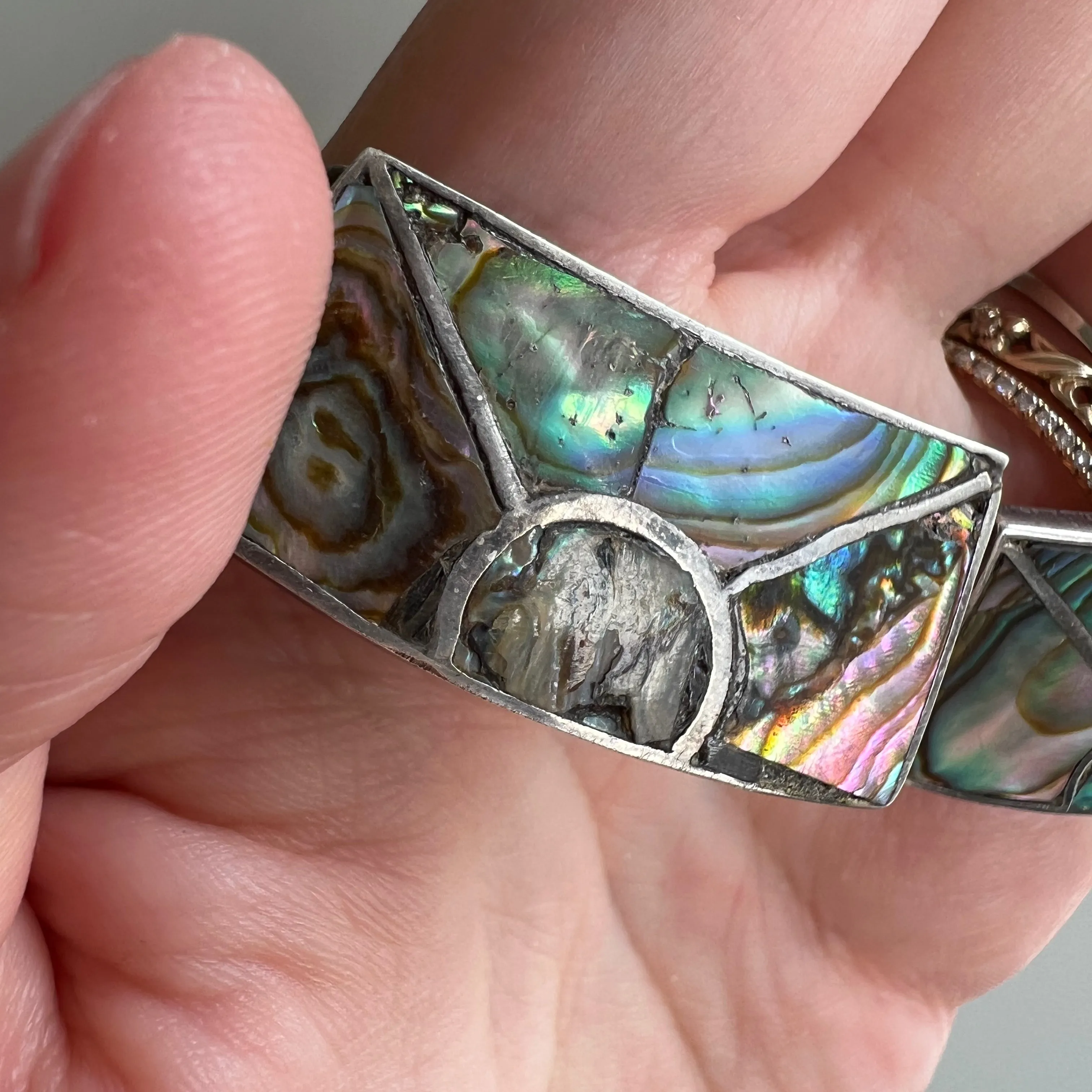 V I N T A G E // rainbow skies / abalone inlay sunshine in sterling silver / Mexican sterling silver necklace / 16, 76g